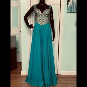 Size 0 Rachel Allan Jade Green Prom Dress Gown Illusion Back A-Line Jeweled